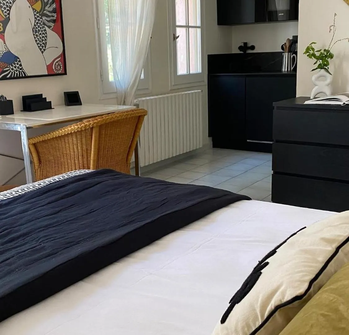 Absolutely Quiet Provencal Villa With Swimming Pool Aix-en-Provence Francie